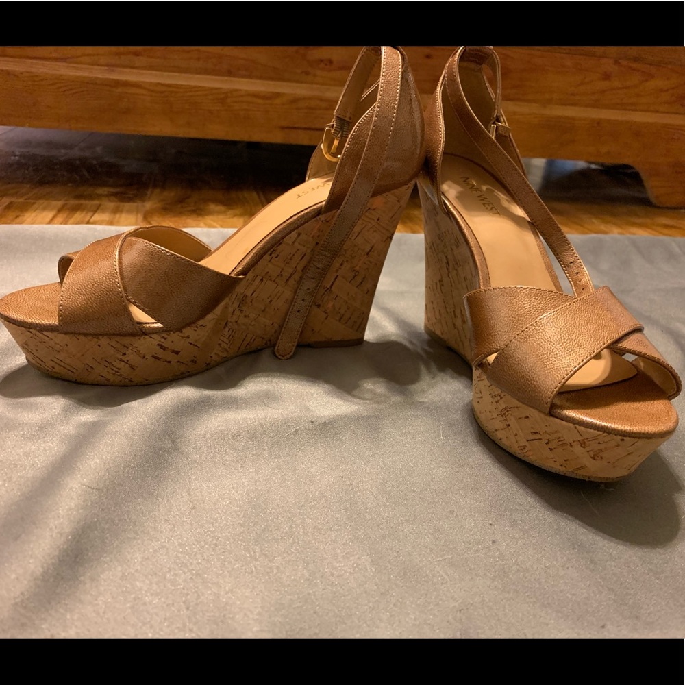 New Nine West Wedge